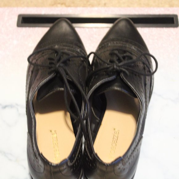 Shoe Dazzle loafers, 9.5 - Picture 2 of 4